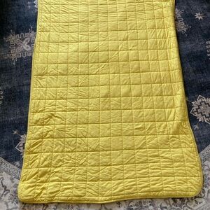 Kyte Baby Toddler size blanket.